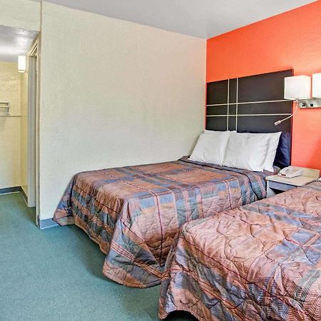 Knights Inn Jacksonville Airport Bagian luar foto