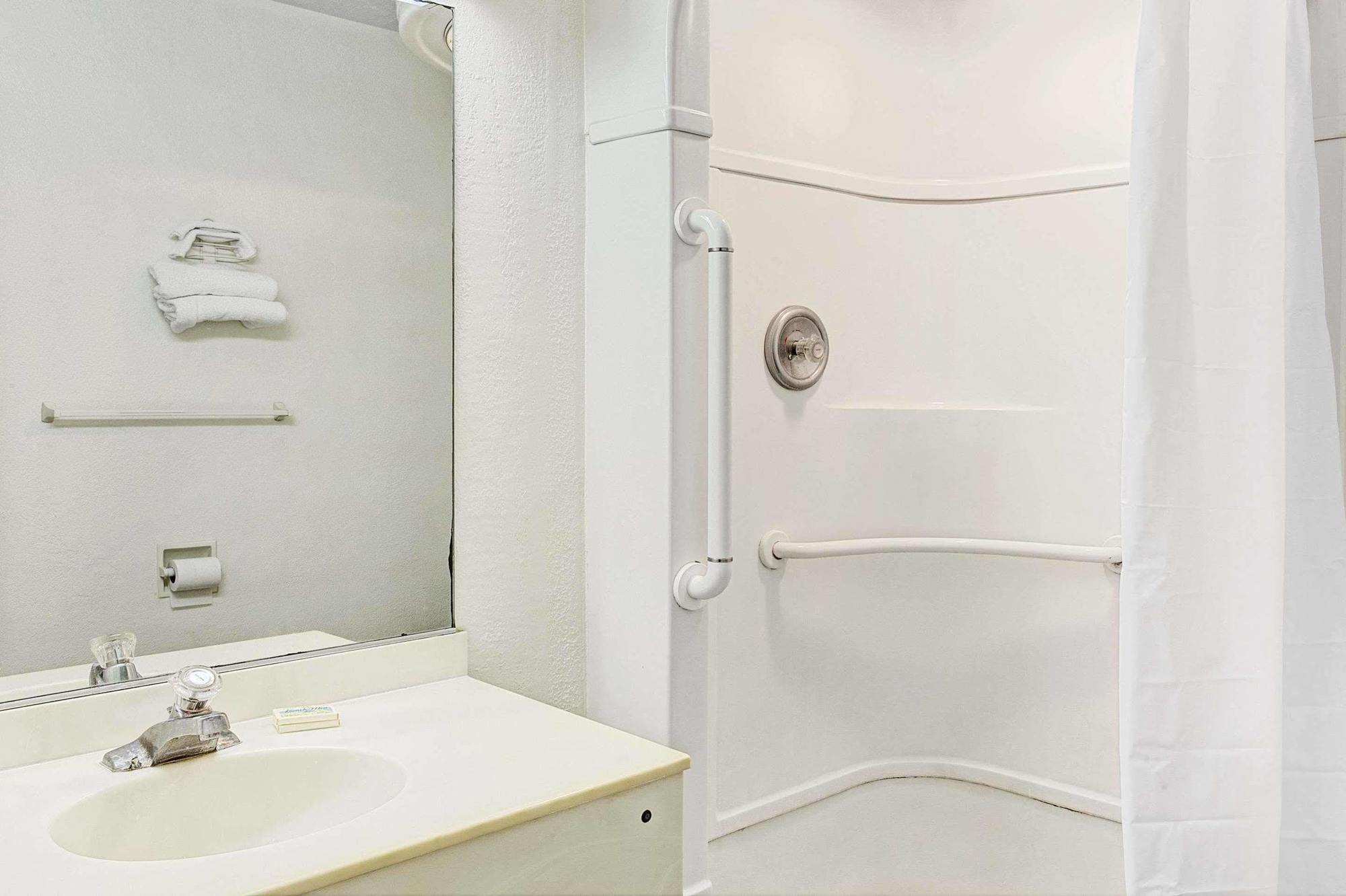 Knights Inn Jacksonville Airport Bagian luar foto