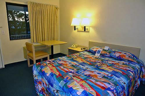 Knights Inn Jacksonville Airport Bagian luar foto